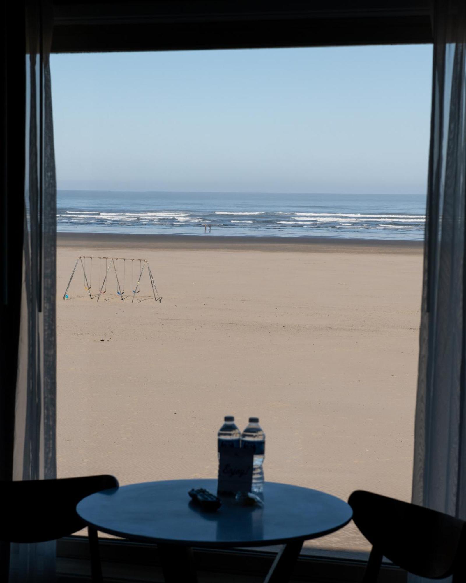 The Ocean Front At Seaside Motell Exteriör bild